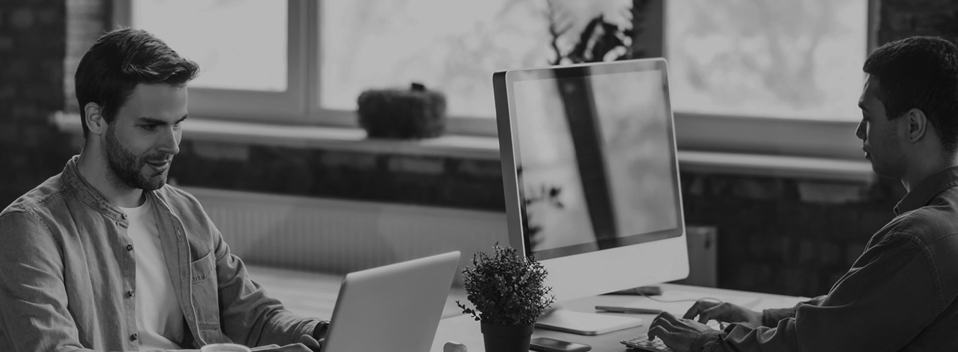 联系光龙网络公司